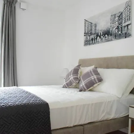2 Bedroom Flat In Sleeps 4 * 都柏林